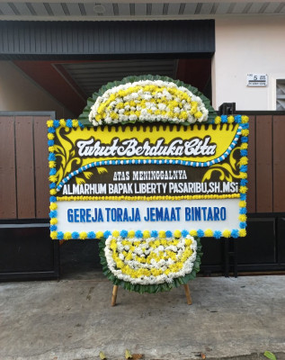 Papan Bunga Duka di Tampa